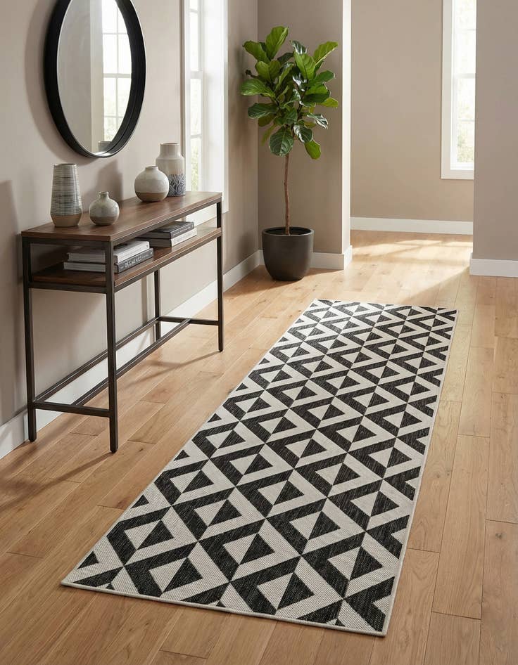 Detail image of 2' 7 x 10'  Washable Jill Zarin Napa Indoor / Outdoor Runner Rug