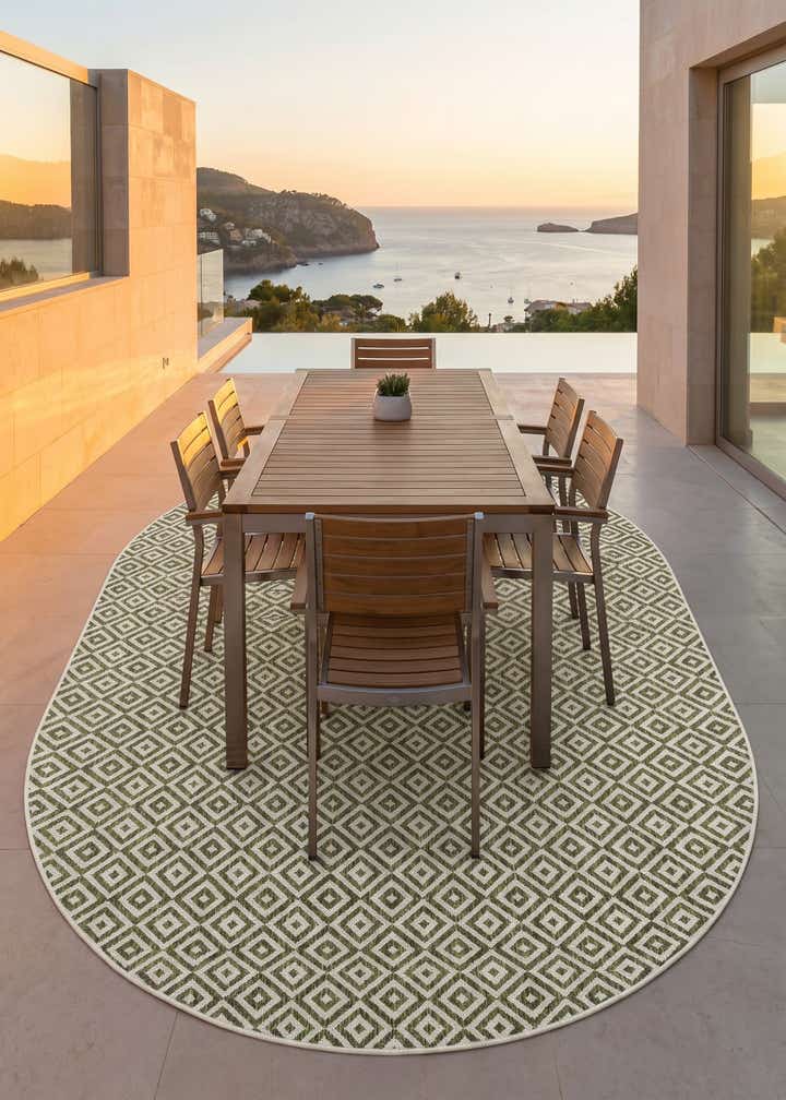 7' 10 x 10' Easy-Clean Jill Zarin Costa Rica Indoor / Outdoor Oval Rug