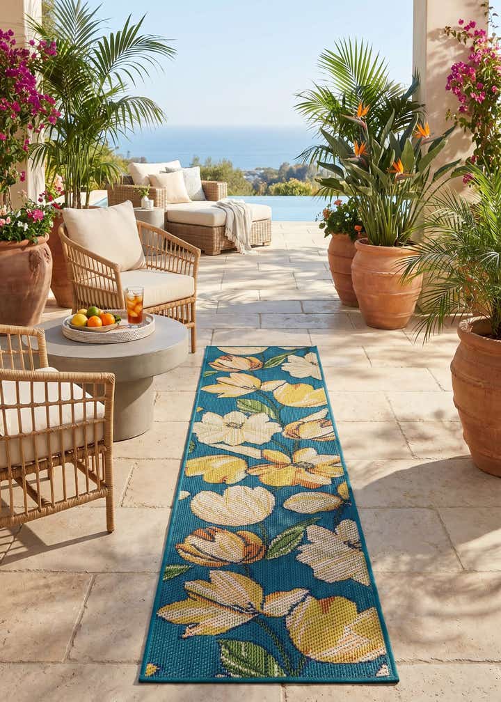 2' x 8' Easy-Clean Baja Indoor / Outdoor Runner Rug
