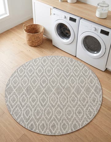 Gray Cream Easy-Clean Jill Zarin Turks and Caicos Indoor / Outdoor Round Rug