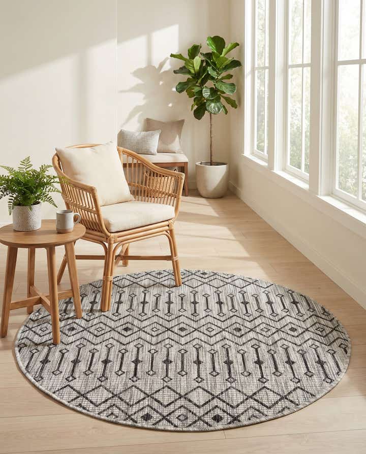 4' x 4' Easy-Clean Lattice Indoor / Outdoor Round Rug
