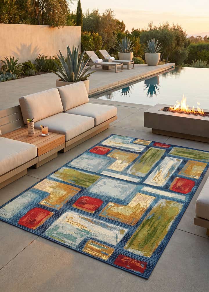 4' x 6' Easy-Clean Modern Indoor / Outdoor Rug