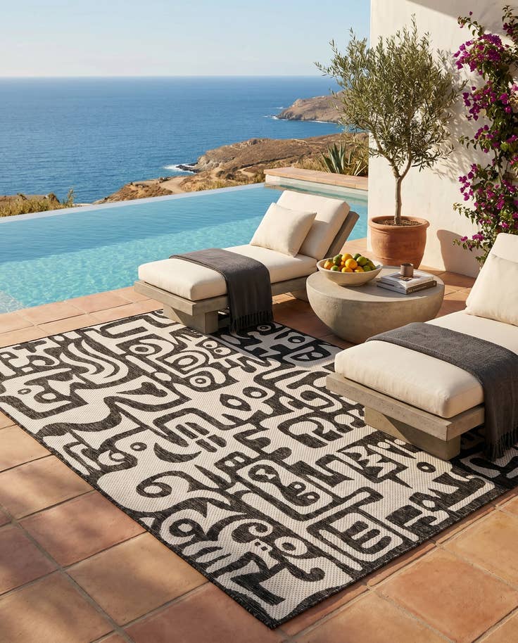 Detail image of 5' 3 x 7' Easy-Clean Modern Indoor / Outdoor Rug