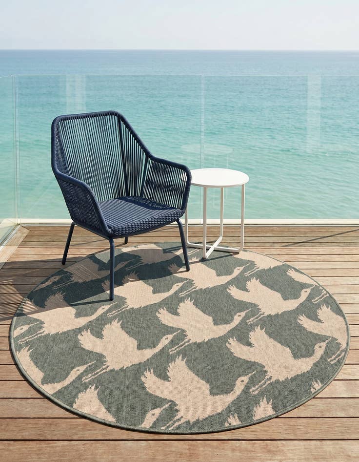Detail image of 4' x 4' Easy-Clean Coastal Indoor / Outdoor Round Rug