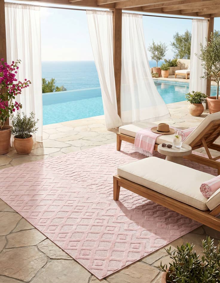 Detail image of 6' x 9' Easy-Clean Trellis Textured Indoor / Outdoor Rug