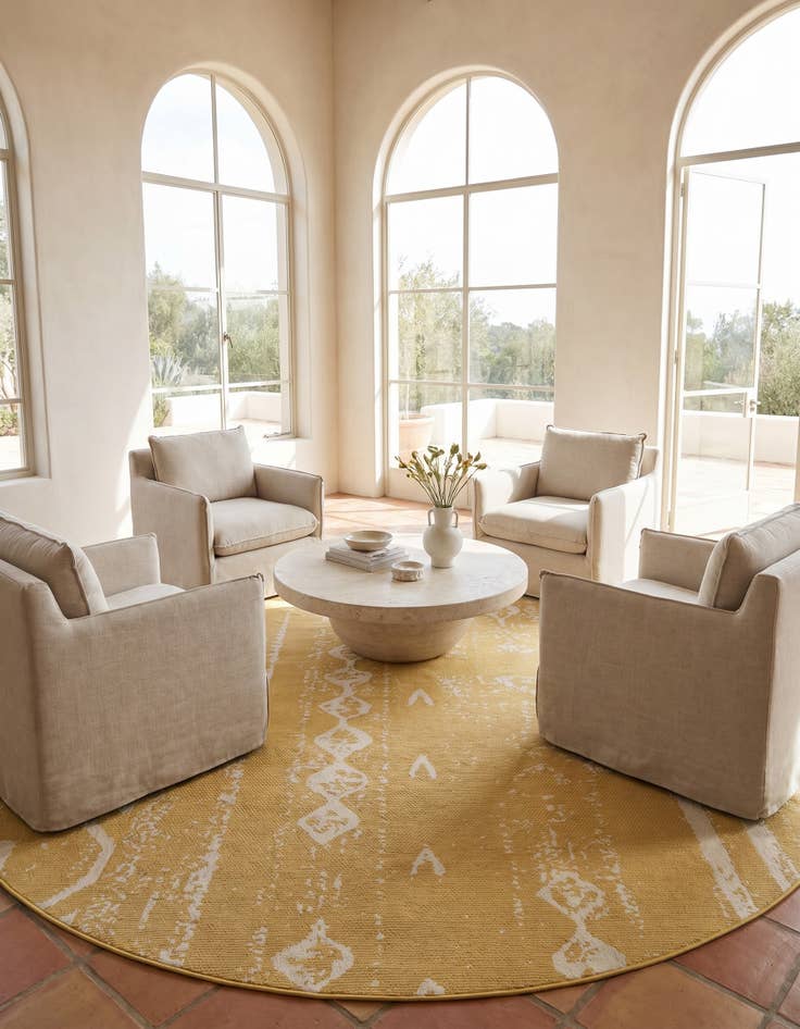 Detail image of 13' x 13' Easy-Clean Bohemian Indoor / Outdoor Round Rug