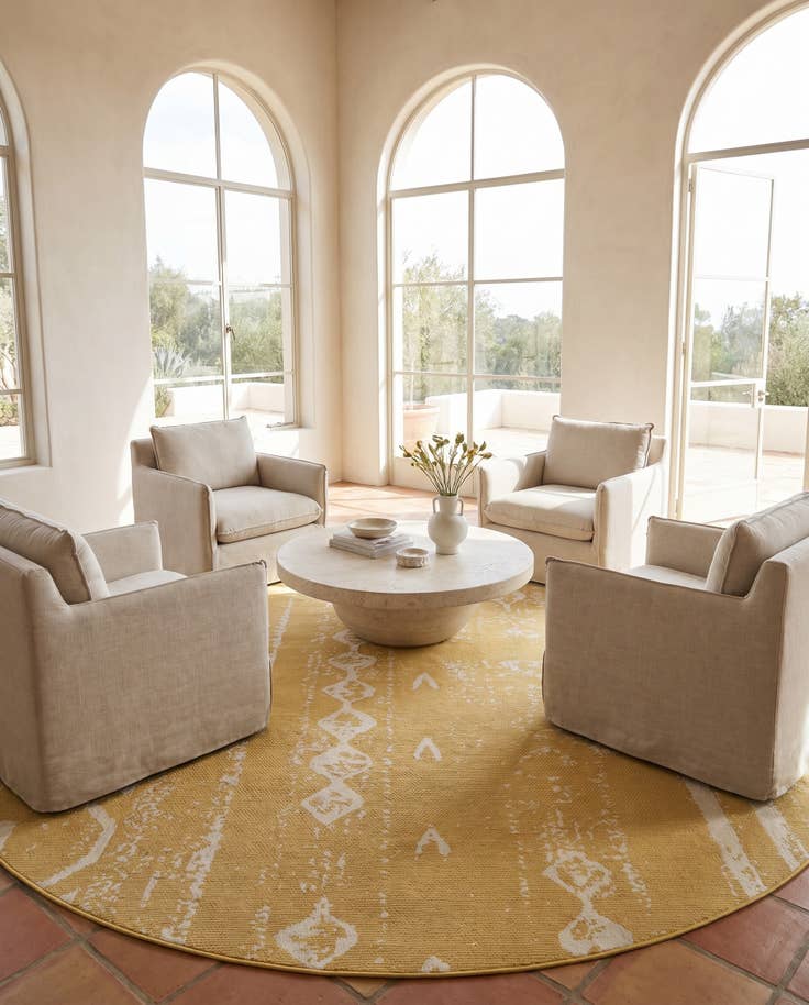 Detail image of 13' x 13' Easy-Clean Bohemian Indoor / Outdoor Round Rug