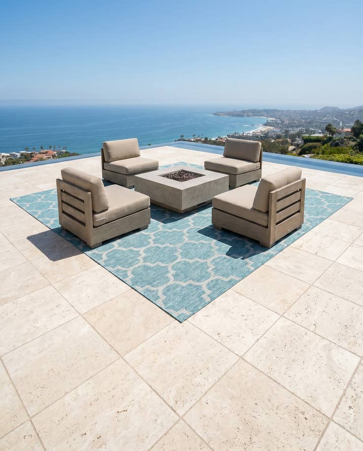 Detail image of 7' 10 x 7' 10 Easy-Clean Lattice Indoor / Outdoor Square Rug