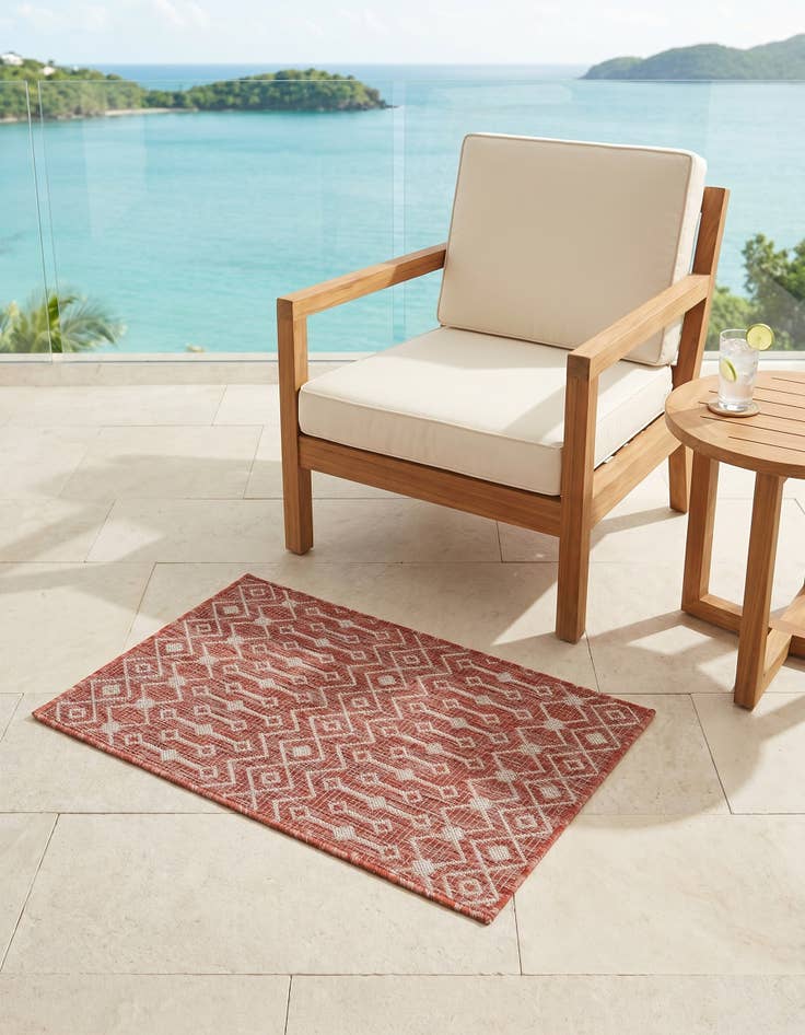 Detail image of 2' x 3' 1 Easy-Clean Trellis Indoor / Outdoor Rug