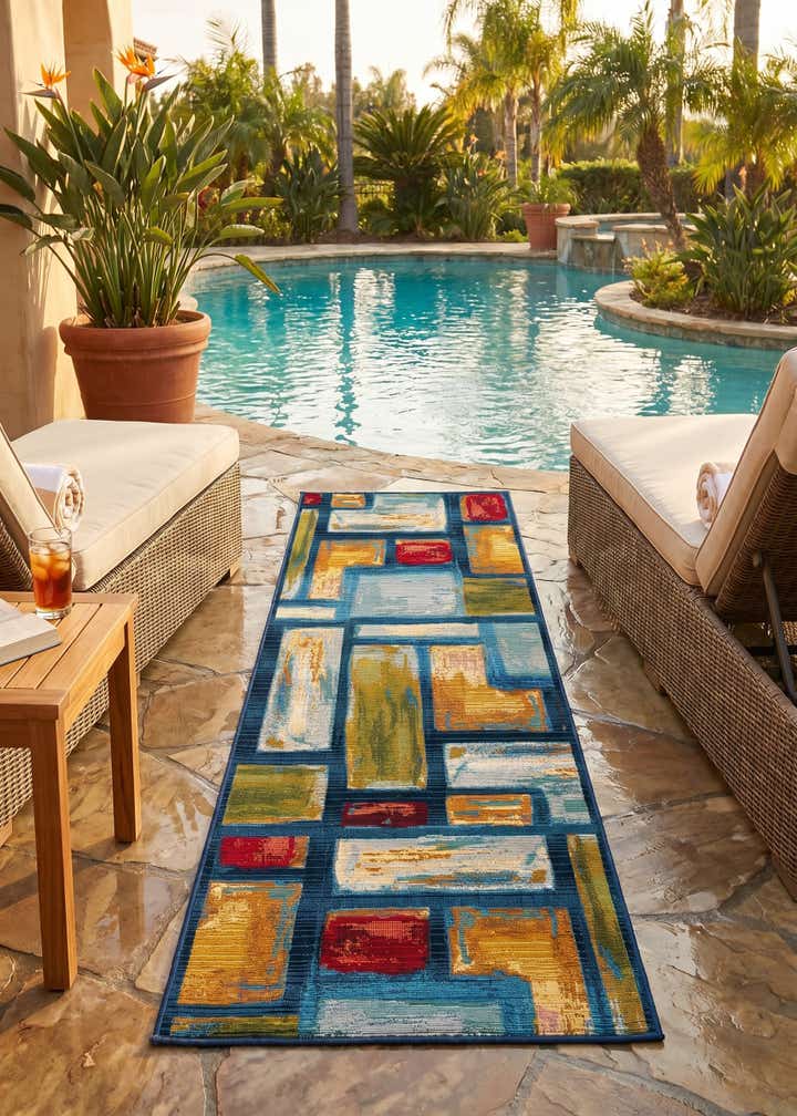 2' x 6' Easy-Clean Modern Indoor / Outdoor Runner Rug