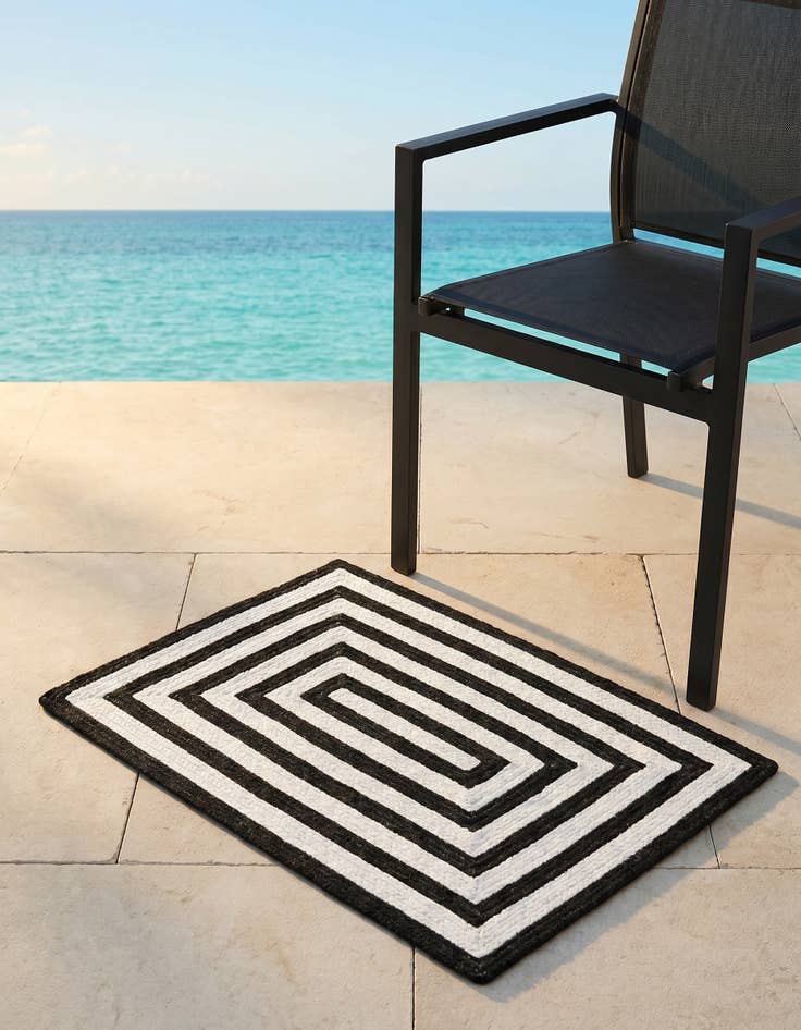 Detail image of 2' 2 x 3' 1 Easy-Clean Eco Verse Washable Indoor / Outdoor Rug