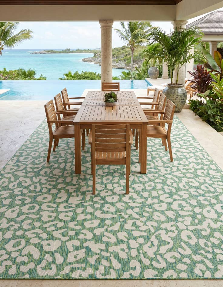 Detail image of 13' x 13' Easy-Clean Safari Indoor / Outdoor Square Rug