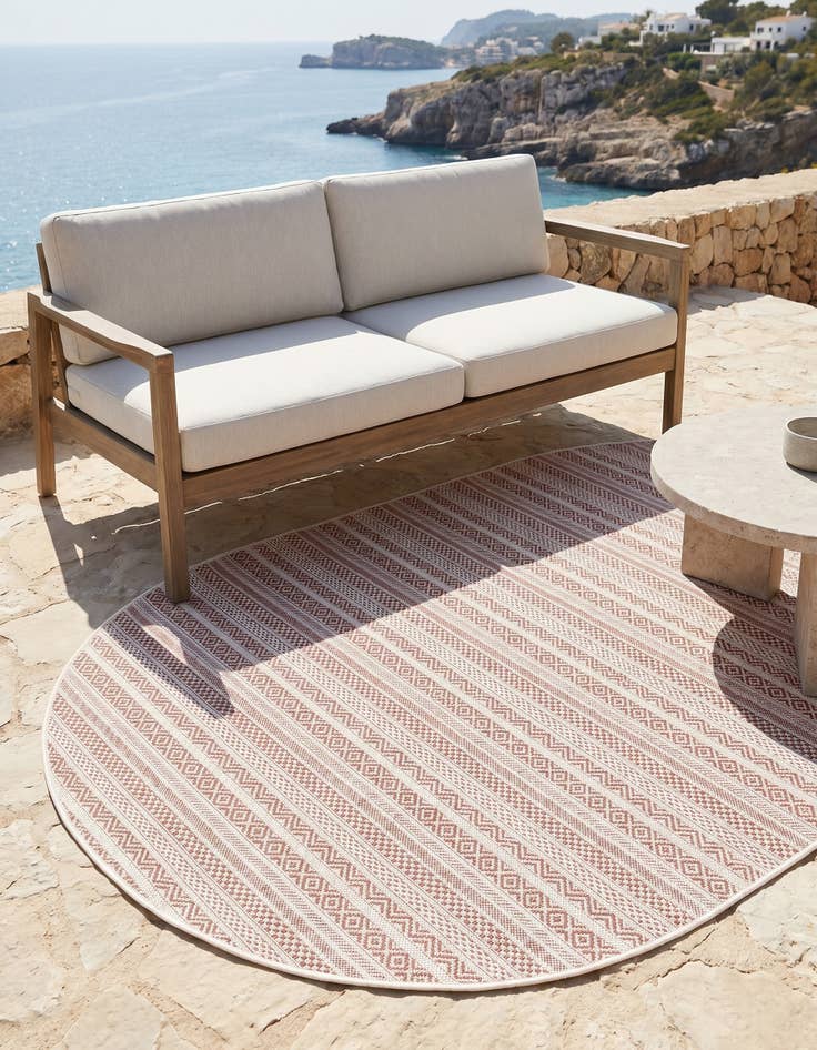 Detail image of 5' 3 x 8' Easy-Clean Ribbon Indoor / Outdoor Oval Rug