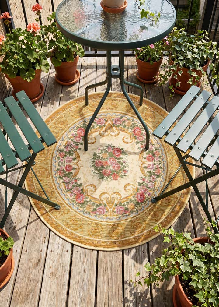 3' x 3' Easy-Clean Traditional Indoor / Outdoor Round Rug