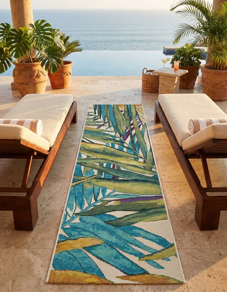 Detail image of 2' x 6' Easy-Clean Botanical Indoor / Outdoor Runner Rug