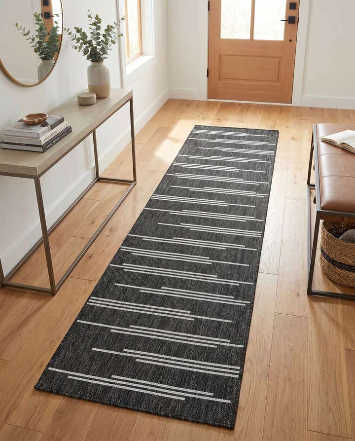 2' x 8' Easy-Clean Modern Indoor / Outdoor Runner Rug