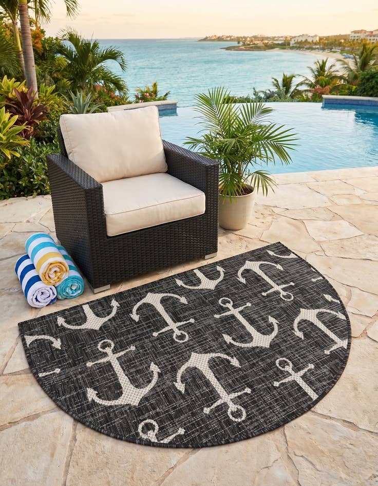 Detail image of 2' 7 x 4' Easy-Clean Coastal Indoor / Outdoor Hearth Rug