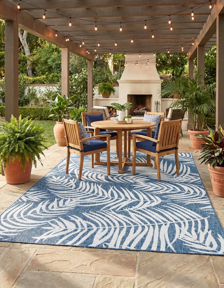 Detail image of 7' 10 x 11' Easy-Clean Botanical Indoor / Outdoor Rug