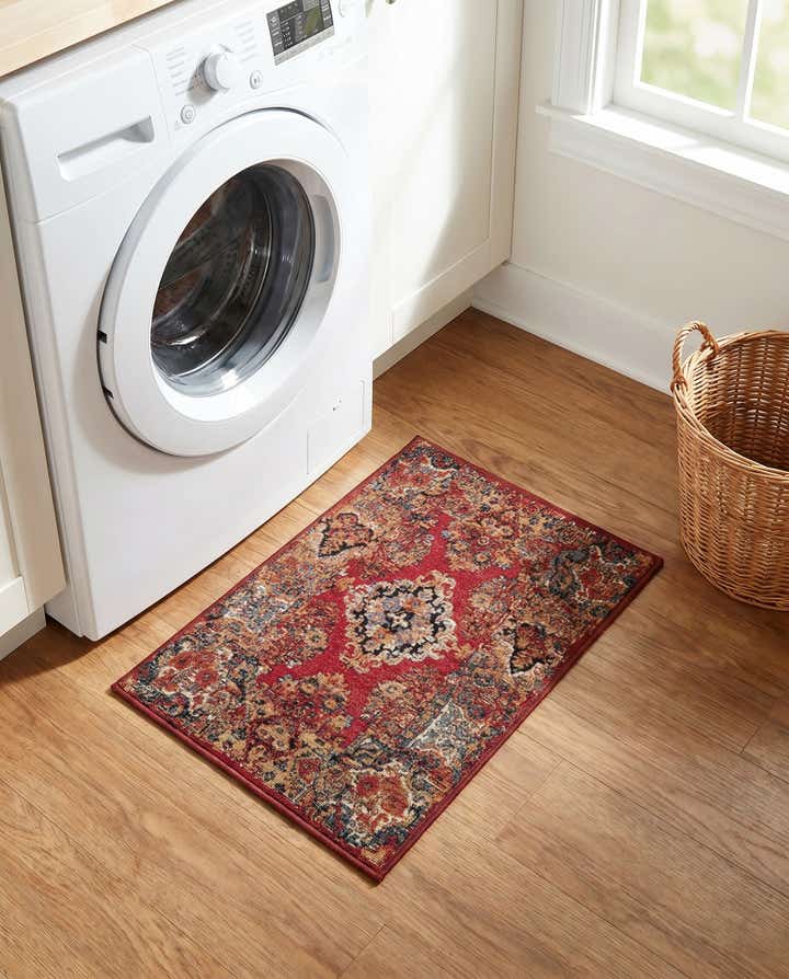 2' x 3' Easy-Clean Traditional Indoor / Outdoor Rug