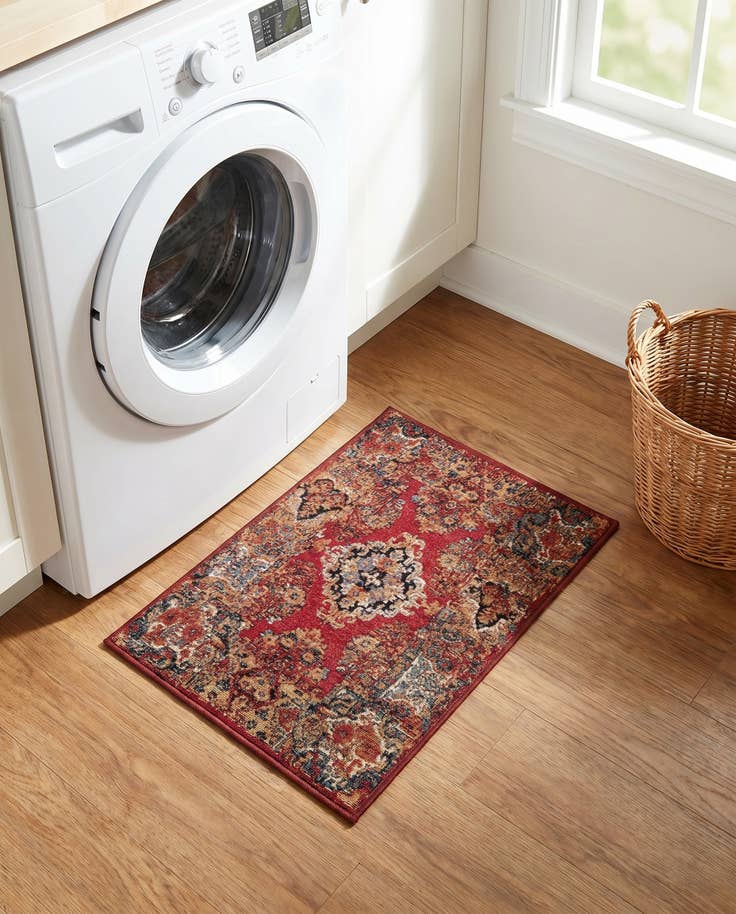Detail image of 2' x 3' Easy-Clean Traditional Indoor / Outdoor Rug