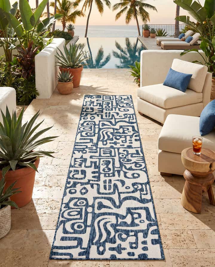 2' 7 x 12' Easy-Clean Modern Indoor / Outdoor Runner Rug