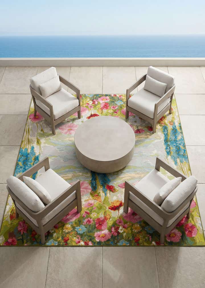 8' x 8' Easy-Clean Botanical Indoor / Outdoor Square Rug