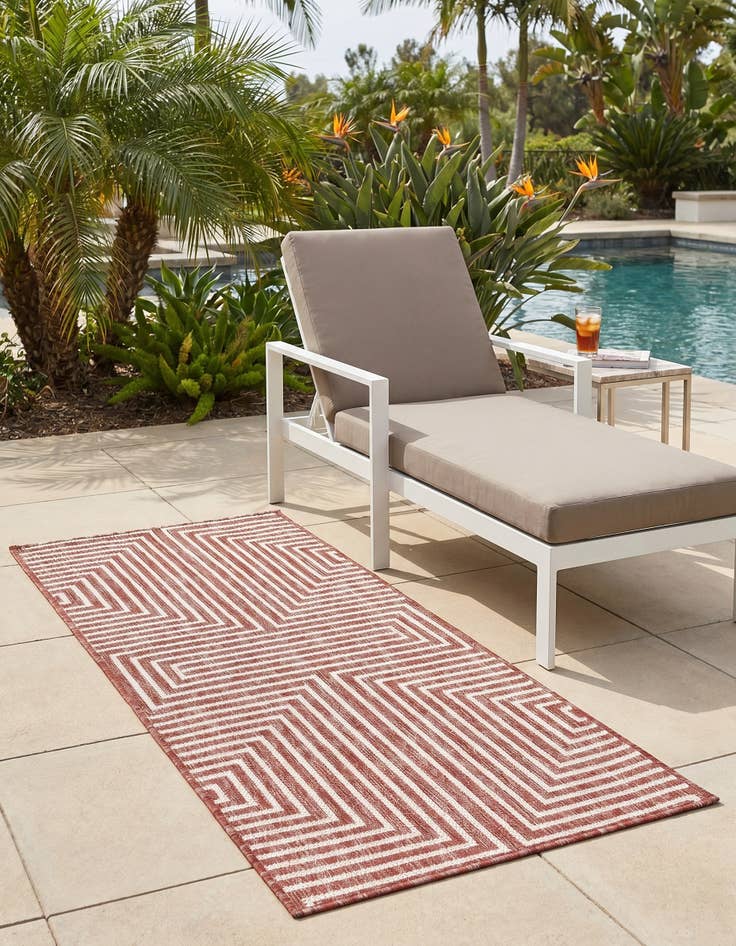 Detail image of 2' x 4' Easy-Clean Modern Indoor / Outdoor Runner Rug