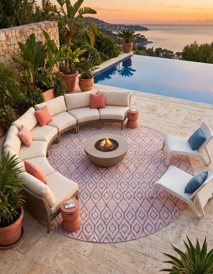 Detail image of 13' x 13' Easy-Clean Jill Zarin Turks and Caicos Indoor / Outdoor Round Rug