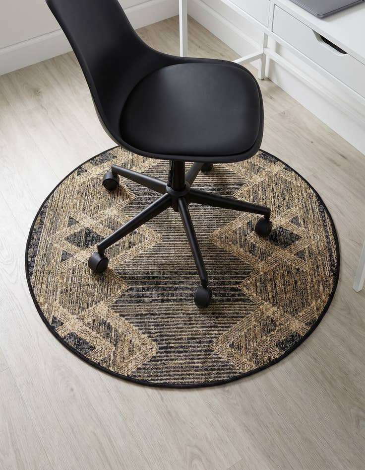 Detail image of 3' x 3' Easy-Clean Modern Indoor / Outdoor Round Rug