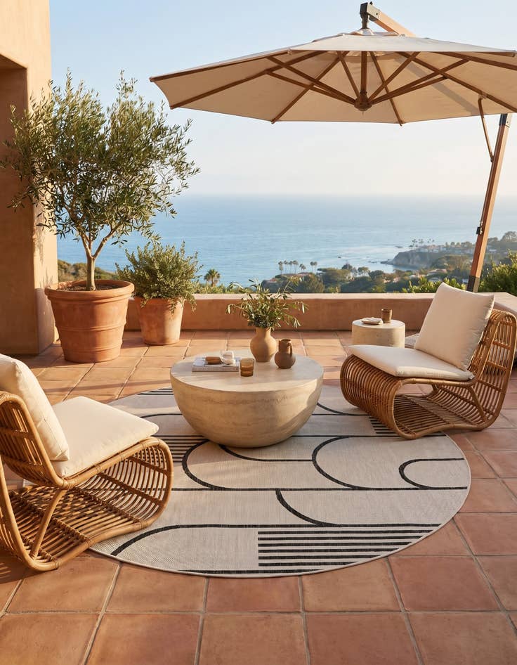 Detail image of 6' x 6' Easy-Clean Modern Indoor / Outdoor Round Rug