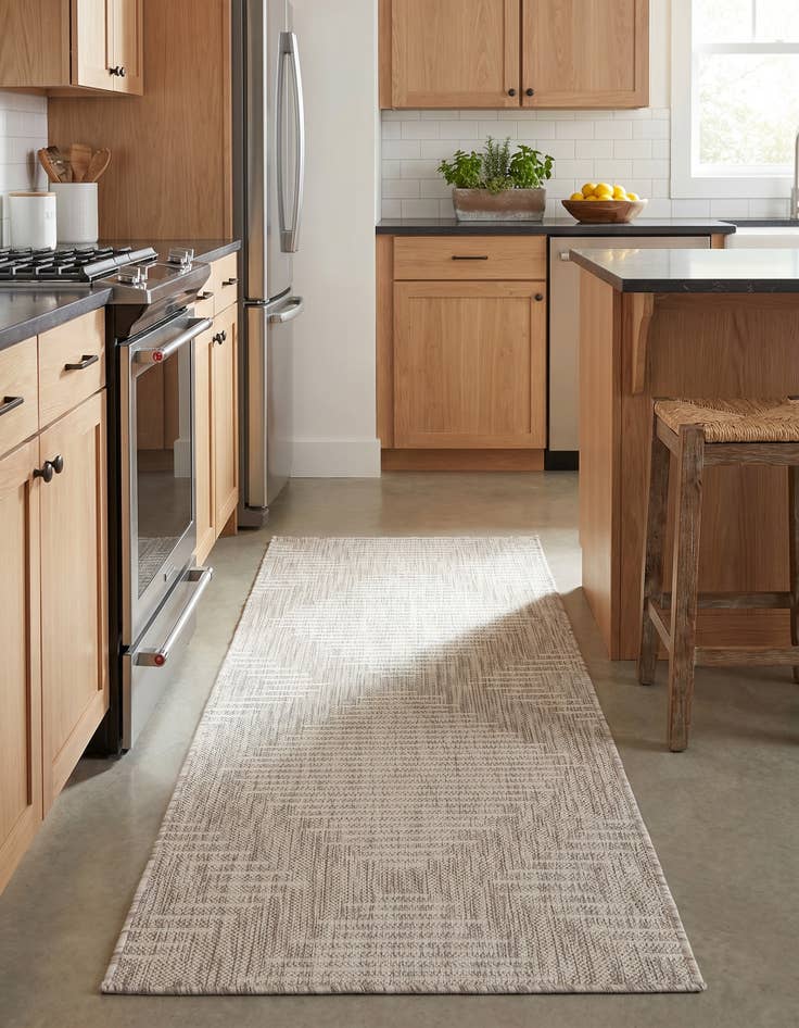 Detail image of 2' x 5' 3 Easy-Clean Modern Indoor / Outdoor Runner Rug