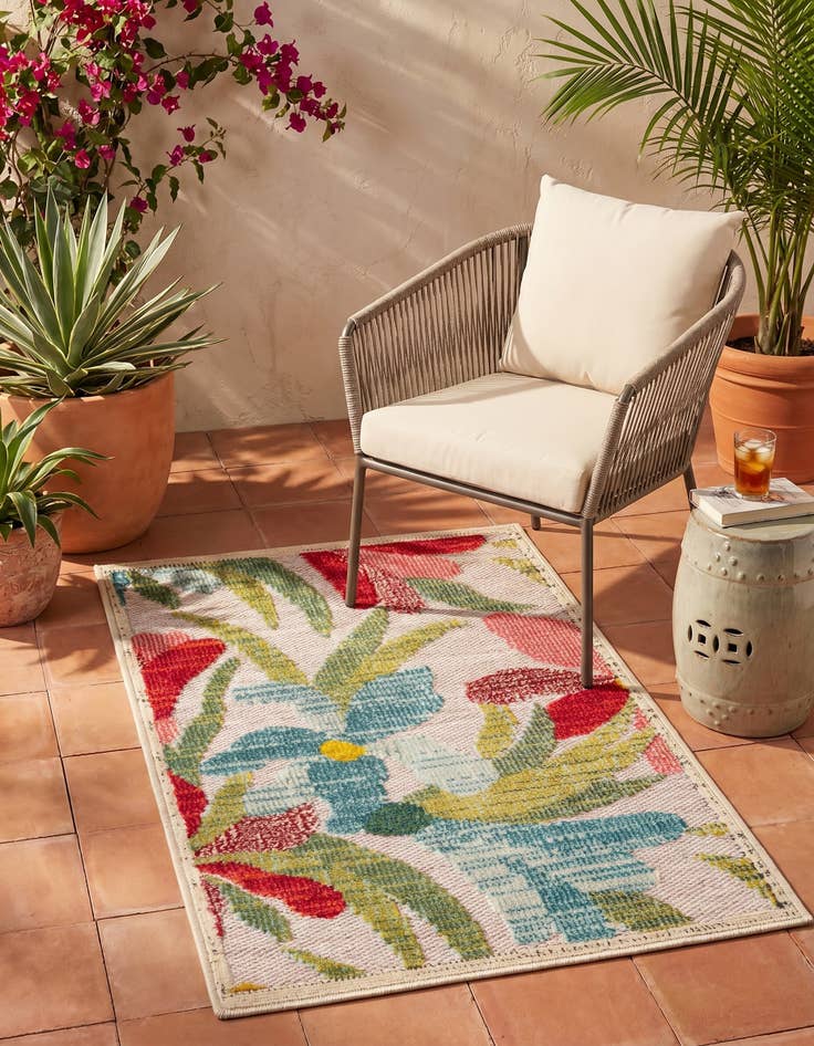 Detail image of 2' x 3' Easy-Clean Casablanca Indoor / Outdoor Rug