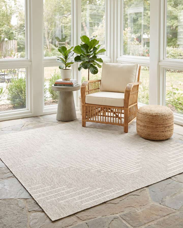7' x 7' Easy-Clean Modern Indoor / Outdoor Square Rug
