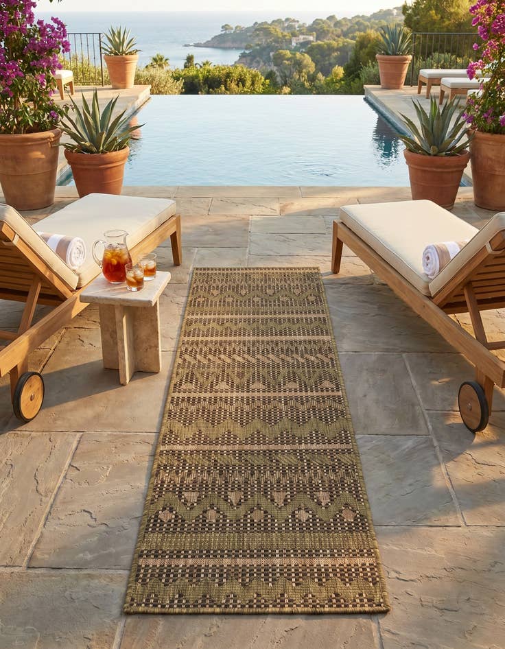 Detail image of 2' x 6' Easy-Clean Modern Indoor / Outdoor Runner Rug