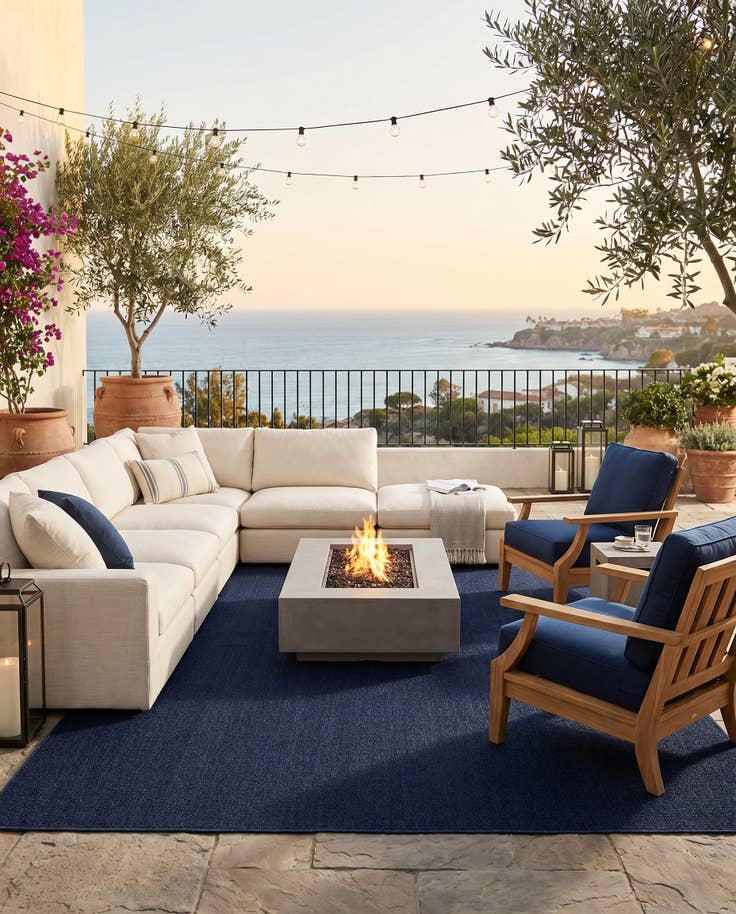 Detail image of 10' x 14' 1 Easy-Clean Solid Indoor / Outdoor Rug