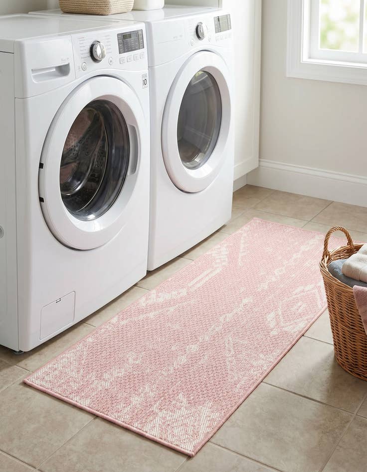 Detail image of 2' x 4' Easy-Clean Bohemian Indoor / Outdoor Runner Rug