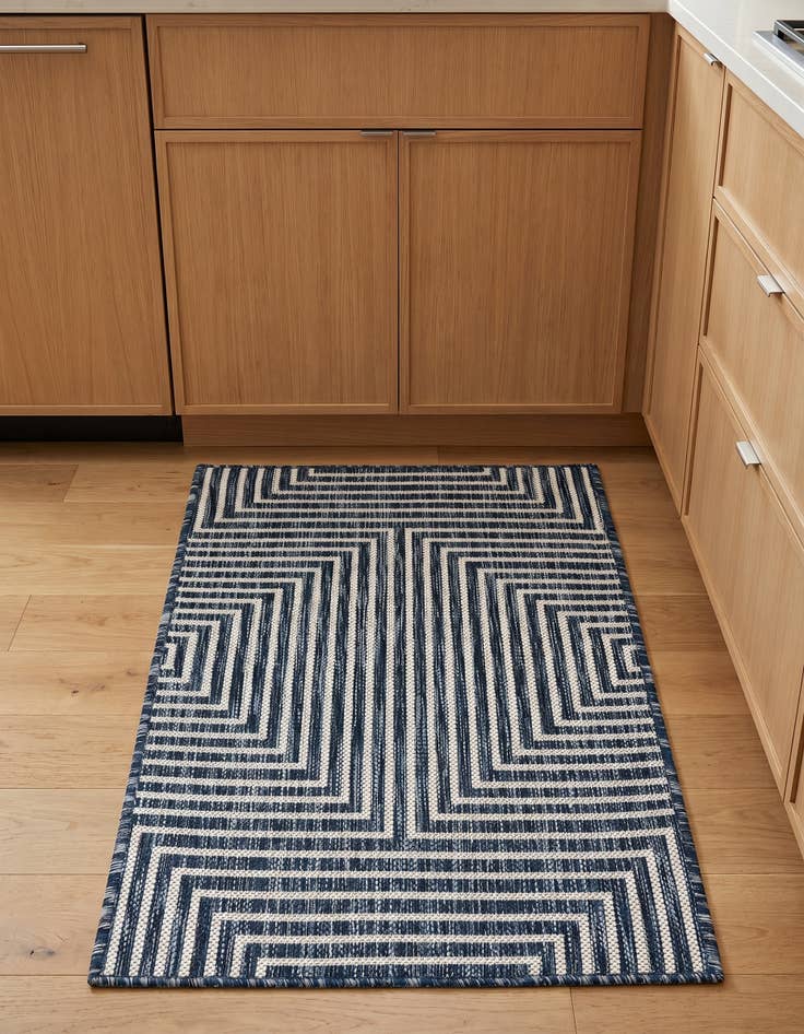 Detail image of 2' x 3' Easy-Clean Modern Indoor / Outdoor Rug