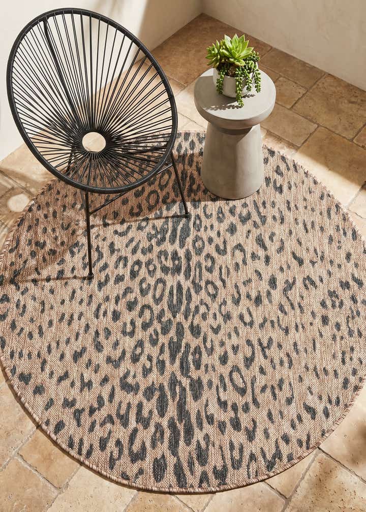 4' x 4' Easy-Clean Safari Indoor / Outdoor Round Rug