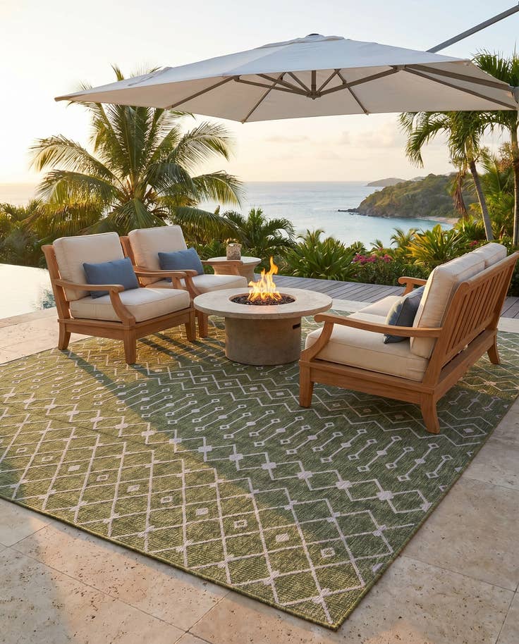 Detail image of 10' 8 x 10' 8 Easy-Clean Lattice Indoor / Outdoor Square Rug