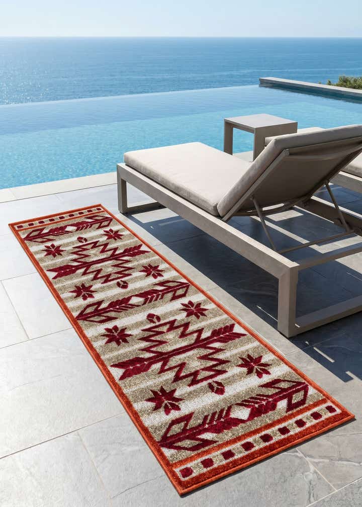 2' x 6' Easy-Clean Modern Indoor / Outdoor Runner Rug