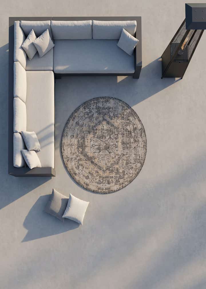 4' x 4' Easy-Clean Traditional Indoor / Outdoor Round Rug