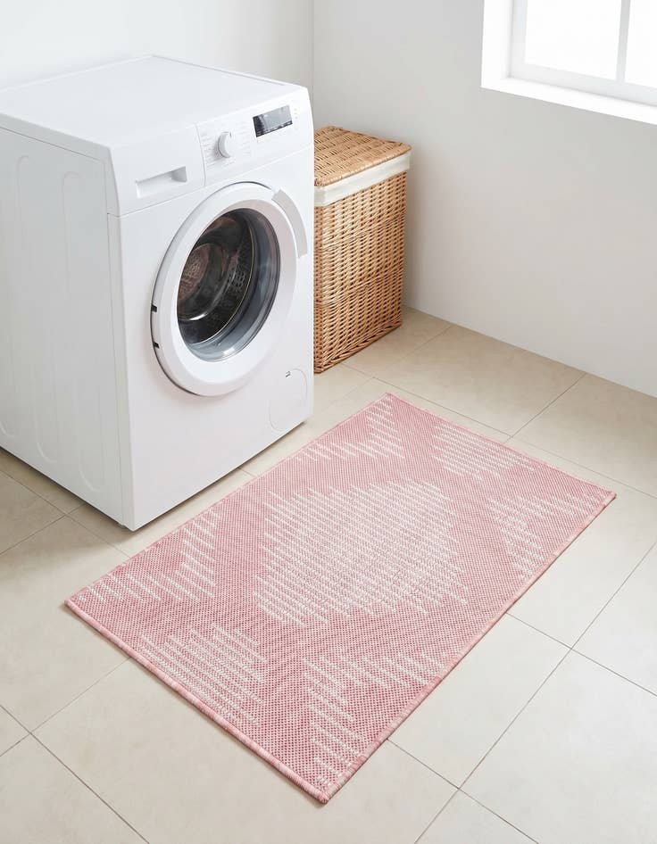 Detail image of 2' x 3' Easy-Clean Modern Indoor / Outdoor Rug