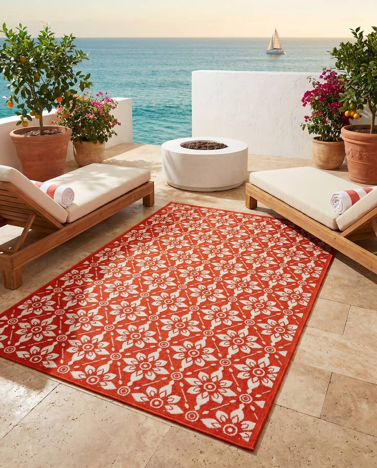 Detail image of 5' x 8' Easy-Clean Trellis Indoor / Outdoor Rug