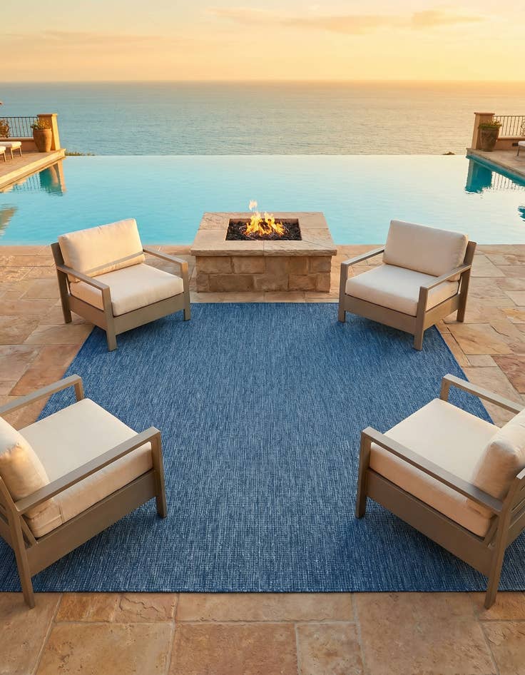 Detail image of 7' 10 x 7' 10 Easy-Clean Solid Indoor / Outdoor Square Rug