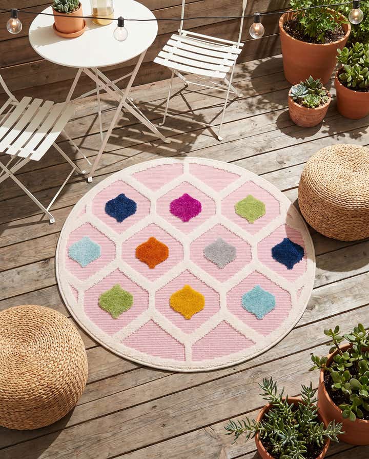 3' 3 x 3' 3 Easy-Clean Aruba Indoor / Outdoor Round Rug