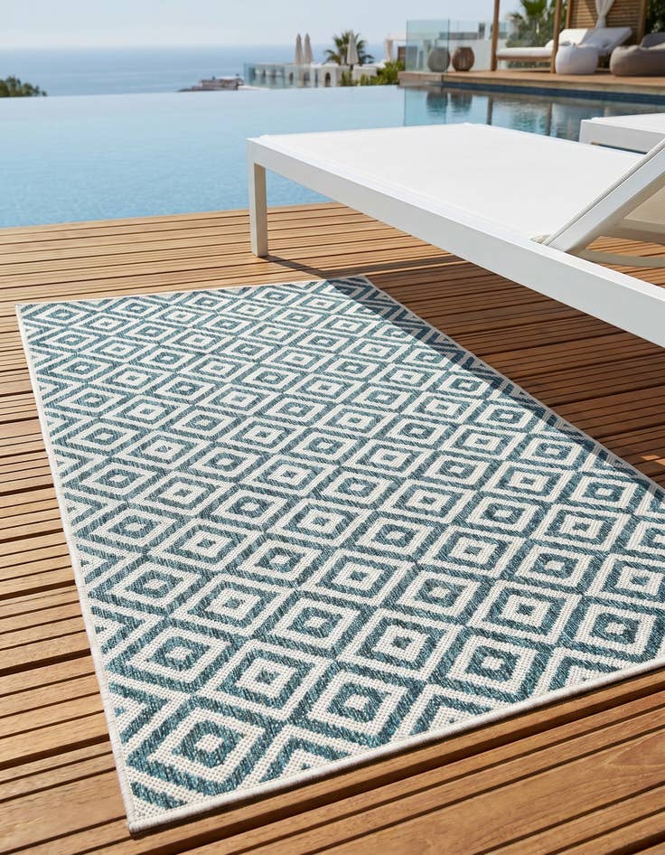 Detail image of 3' x 5' 3 Easy-Clean Jill Zarin Costa Rica Indoor / Outdoor Rug