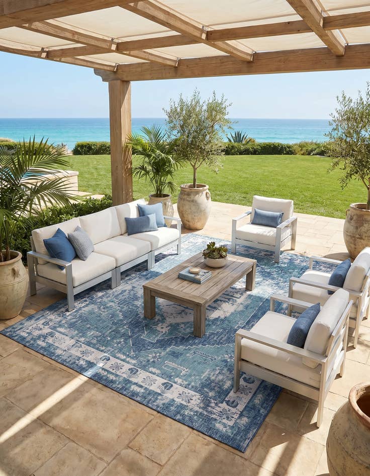 Detail image of 10' x 14' Easy-Clean Traditional Indoor / Outdoor Rug