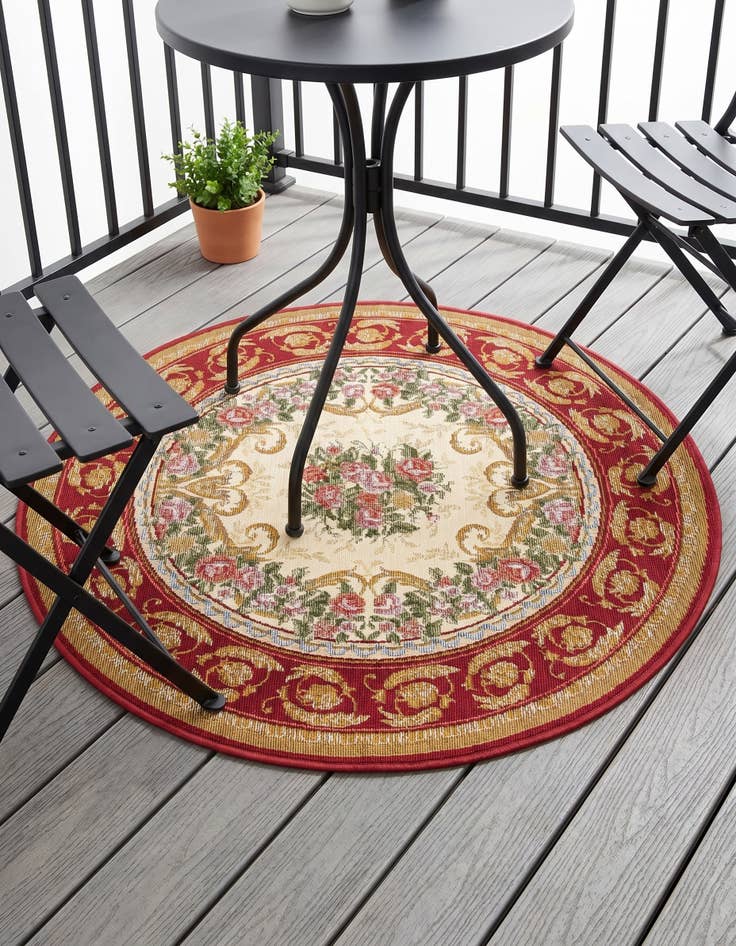 Detail image of 3' x 3' Easy-Clean Traditional Indoor / Outdoor Round Rug