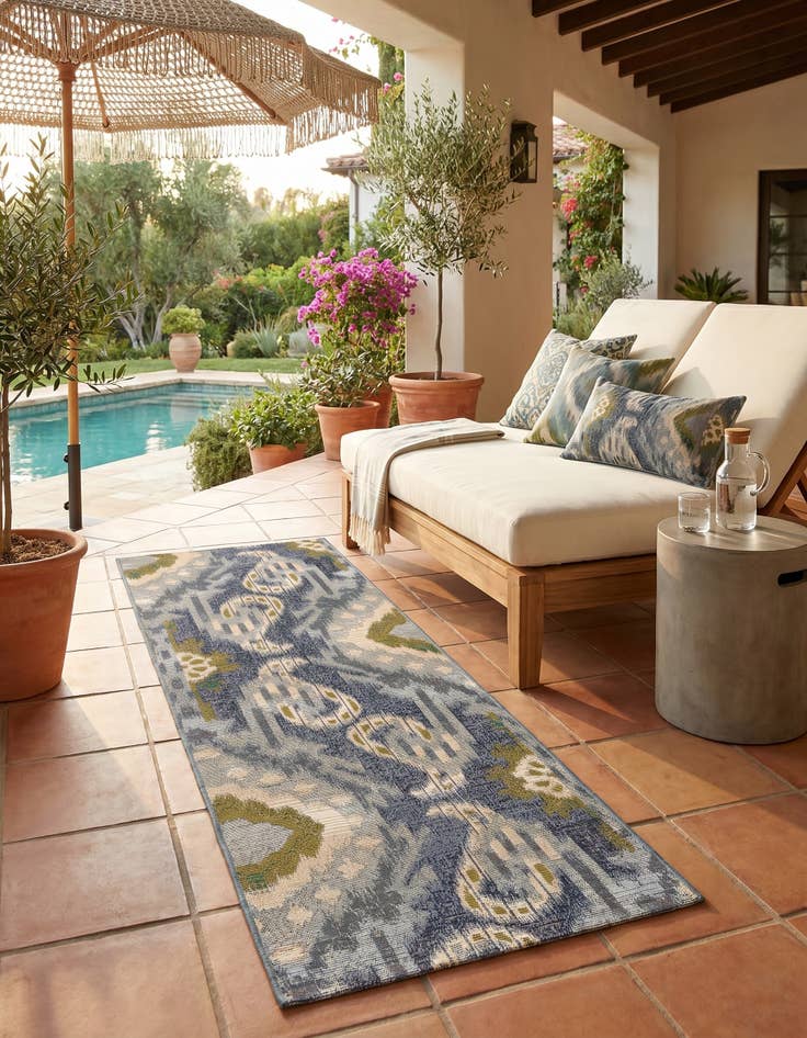 Detail image of 2' x 5' Easy-Clean Modern Indoor / Outdoor Runner Rug