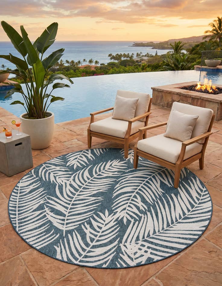 Detail image of 10' x 10' Easy-Clean Botanical Indoor / Outdoor Round Rug